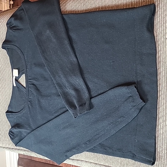 Studio Y Split Cut Out Back Sweater - Picture 9 of 9